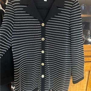St. John Marie Gray knit Cardigan Size 8
